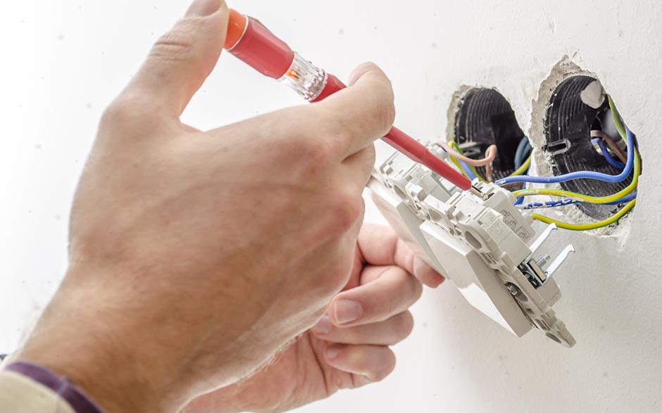électricien à domicile Bréval